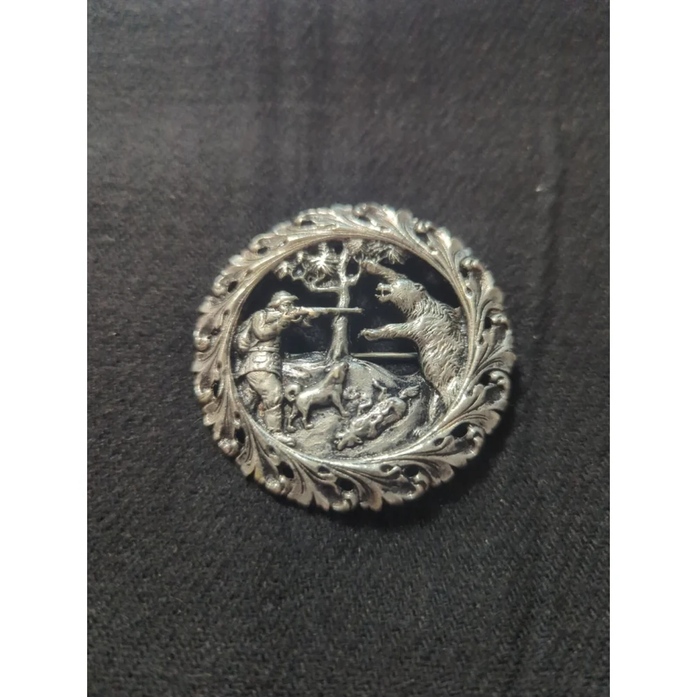 Vintage Norwegian Norway Brooch - 830 Silver Bear Hunting Norsk Mønster Brooch